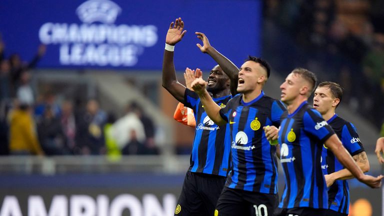 Inter Milan remained joint top of Group D with a 2-1 victory over RB Salzburg 