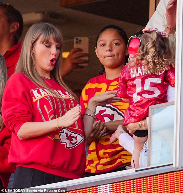 The new friends were caught on camera celebrating the Chiefs' first touchdown with a victory dance — and they certainly aren't ashamed of it