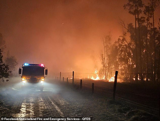 Water bombing has already carried out more than 6000 drops in Queensland (photo, Millmerran)