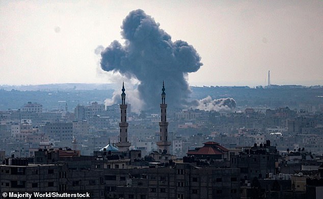 Israeli airstrikes continue to bomb Gaza