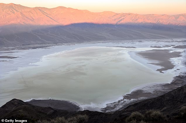 1698347714 350 Californias Death Valley – the hottest place in the world