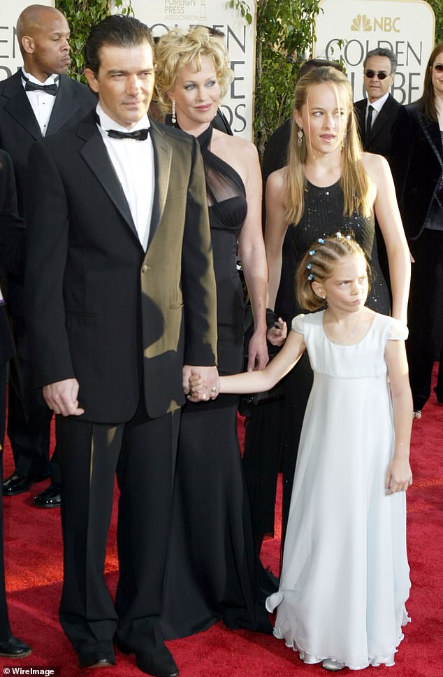 Antonio, Melanie, Dakota and Stella at the 61st Annual Golden Globe Awards in 2004