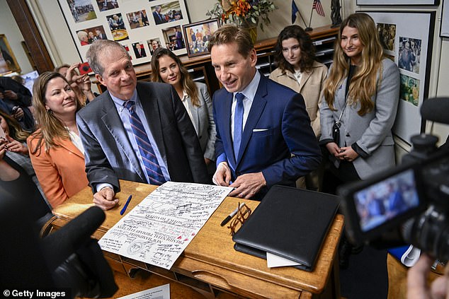 Rep.  Dean Phillips makes it official and gets his name on the New Hampshire primary ballot.  Biden's low poll numbers forced Phillips to put his hat in the ring