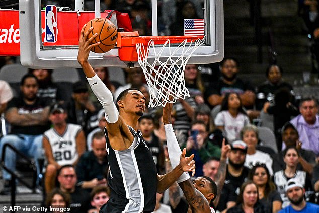 Wembanyama went 7 for 19 from the field, including three resounding dunks against Houston