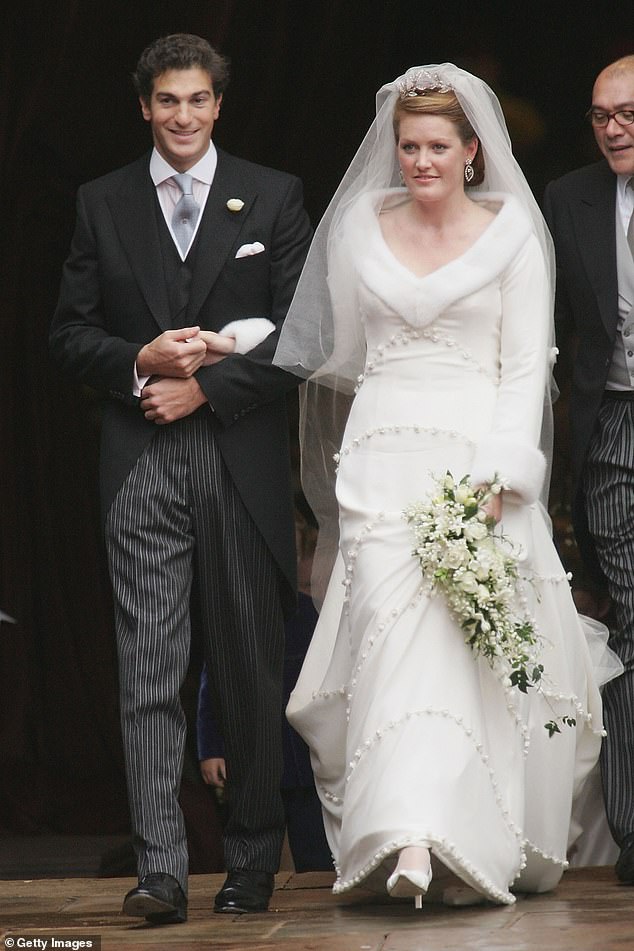 Newlyweds Ewdard van Cutsem and Lady Tamara Grosvenor left their wedding on November 6, 2004