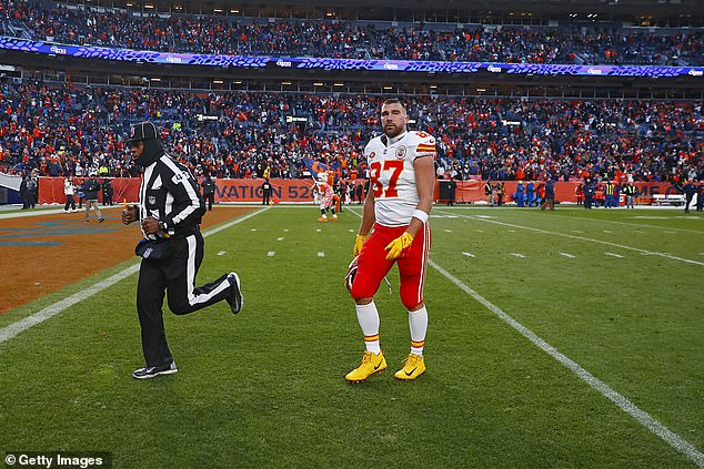 Travis Kelce walks off the field after struggling with a game his girlfriend didn't want to attend