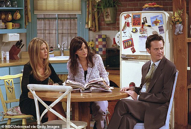 Perry stars alongside Jennifer Aniston and Courteney Cox in an episode of Friends