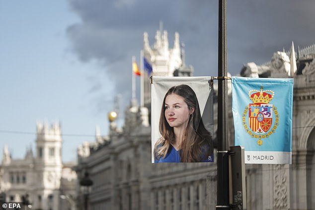 In the photo: On the occasion of this occasion, the portrait on the occasion of Princess Leonor's 18th birthday appears on flags in Madrid