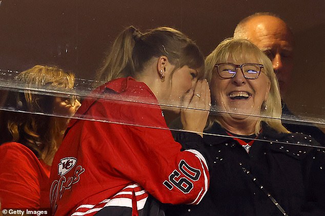 The first time Swift saw Kelce play, she was next to his mother Donna at Chiefs Stadium