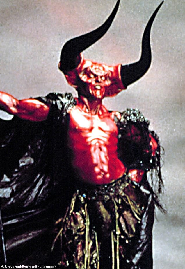 Tim Curry spent hours applying makeup and prosthetics to play Darkness in Legend