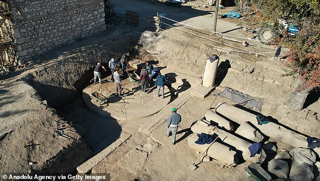 Items discovered also included jewelry, perfume bottles and other cosmetic antiques.  Above, archaeologists excavate a fountain-like Roman structure at the same ancient excavation site