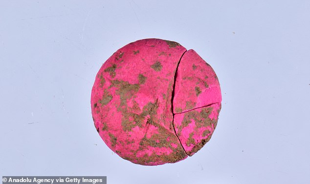 Archaeologists in Turkey have unearthed cosmetics and jewelry dating back thousands of years in the remains of a 2,000-year-old marketplace east of the Temple of Zeus in Anatolia.  The find contains 10 different shades of ancient Roman makeup pigment, mainly shades of red and pink