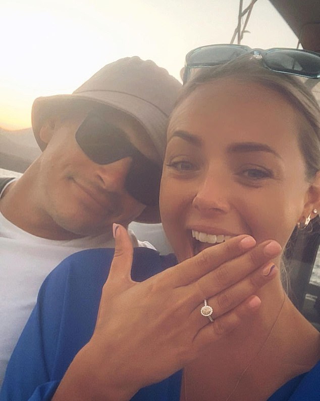 Happy news!  Sasha Parkinson announced her engagement to her boyfriend John