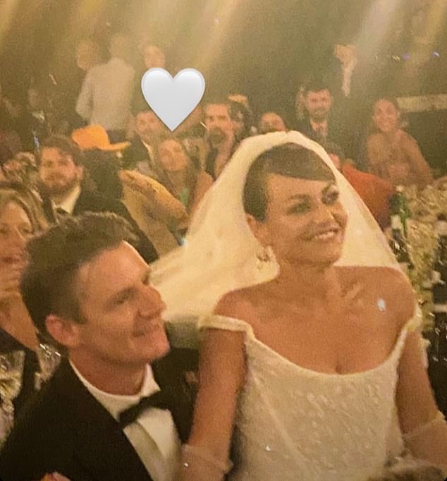 Although this photo looks like a scene from a romantic movie, actress Jamie Winstone is indeed married to her real-life Prince Charming – DJ James Suckling