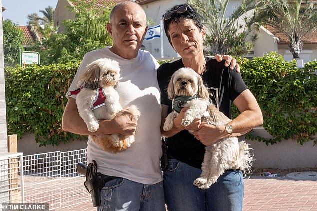 Beverly Jamil and husband Reuven with their dogs