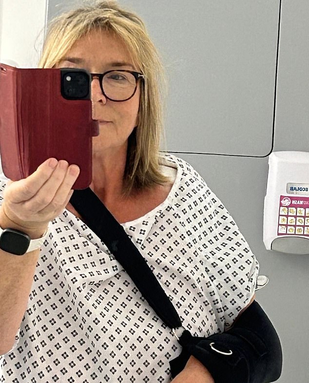 Fern Britton 66 reveals shes had a shoulder replacement after