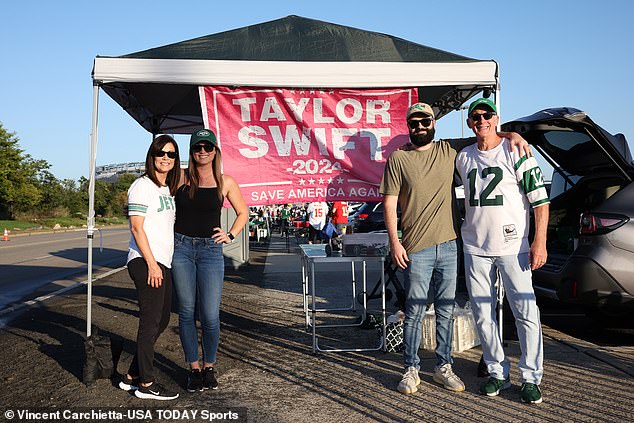 Fans piled into the MetLife Stadium parking lots to prepare for Taylor Swift's arrival