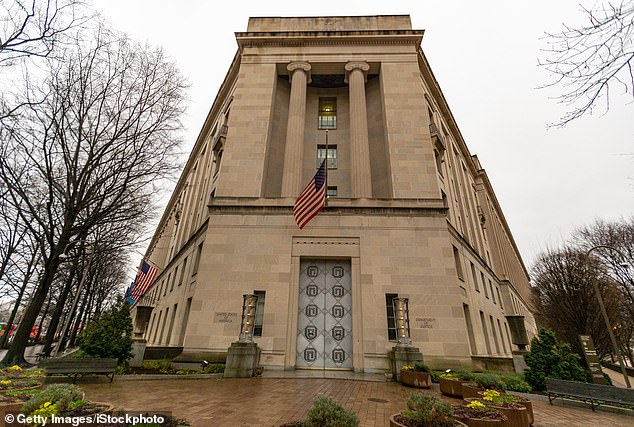 The Justice Department is reportedly considering taking legal action against the National Association of Realtors.  The photo shows the main Justice building, where the ministry has its headquarters in Washington DC