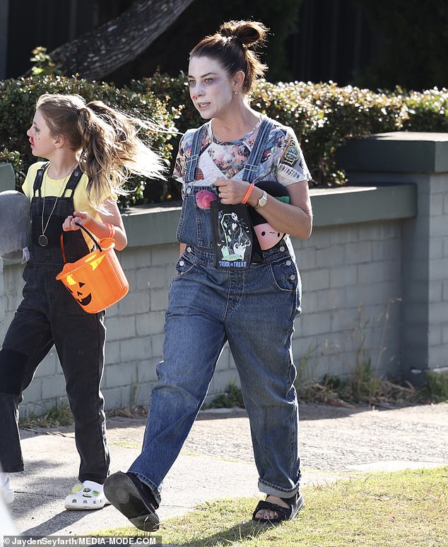 Kate Ritchie (photo) felt creepy on Tuesday with her daughter Mae (left)