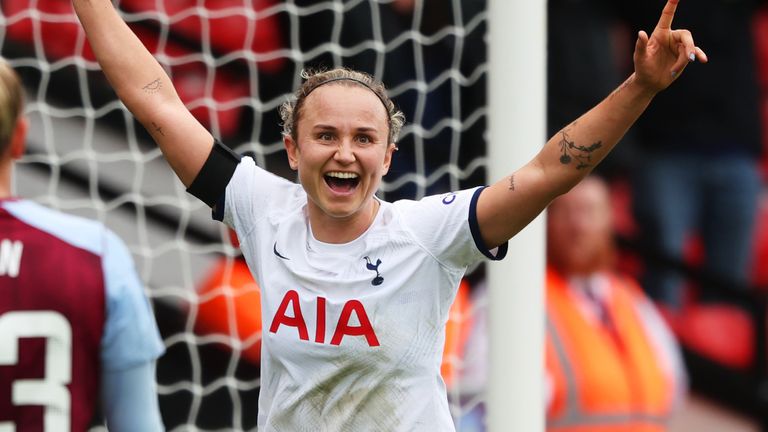 Martha Thomas celebrates her goal against Aston Villa