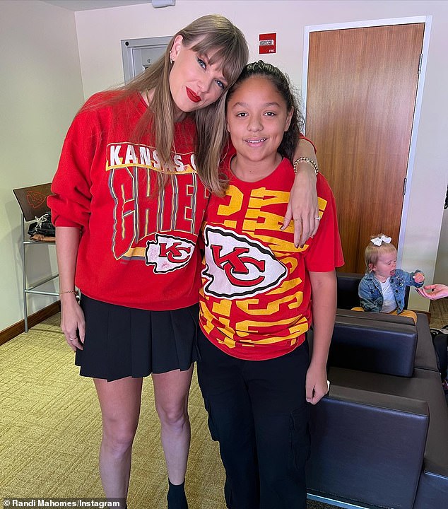 Taking NFL by storm!  Taylor Swift was praised by Randi Martin, the mother of Kansas City Chiefs quarterback Patrick Mahomes, for being 