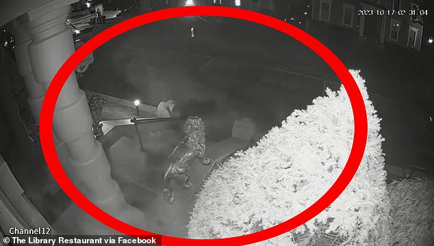 Library Restaurant in Portsmouth, New Hampshire, uploaded a video from their CCTV earlier this week showing a 