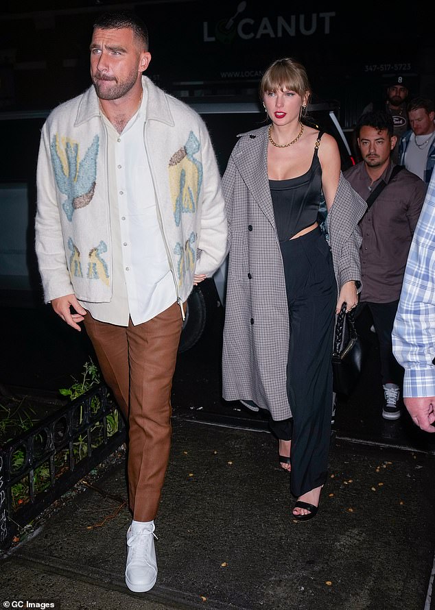 That's how it goes!  Taylor Swift clearly got caught up in the moment she left lipstick on her rumored boyfriend Travis Kelce's face after a steamy backseat makeout session