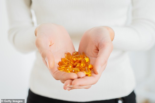 Researchers at the University of Texas Southwestern Medical Center (UTSMC) found that about 80 percent of fish oil supplements made broad claims, such as 