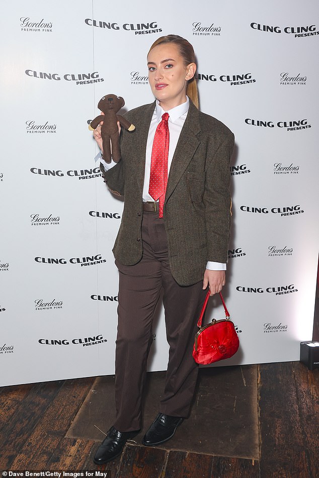 Bean!  Amelia Dimoldenberg hilariously dressed up as Mr Bean for the evening