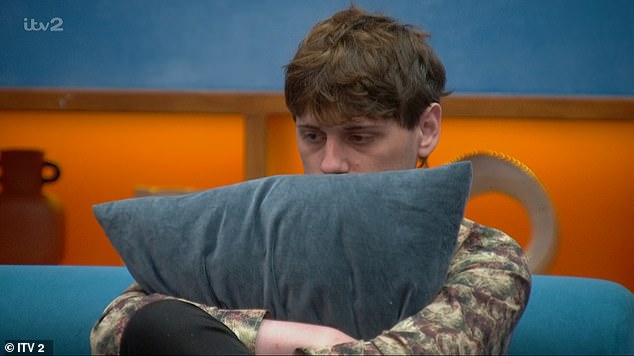 1698880363 298 Big Brother viewers are devastated as Jordan admits he doesnt