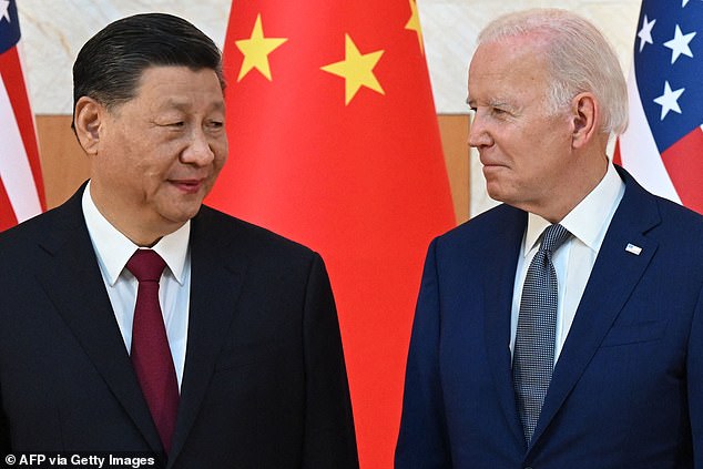 President Joe Biden (R) and Chinese President Xi Jinping (L) meet on the sidelines of the G20 summit in Nusa Dua on the Indonesian holiday island of Bali on November 14, 2022