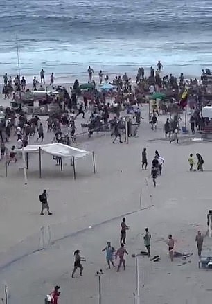 According to reports, a fight broke out between Boca Juniors and Fluminense fans on Copacabana beach