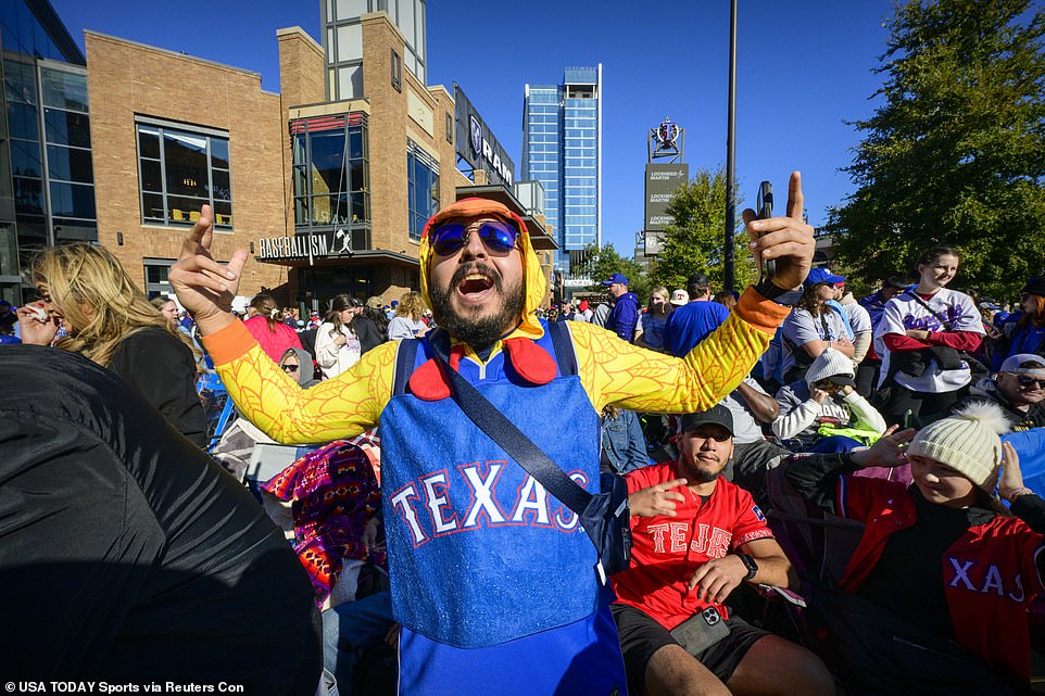 Rangers players will address their fans during an outdoor ceremony at Globe Life Field once they step off the bus parade