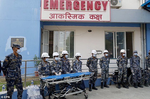 In addition to rescue helicopters, small government and army aircraft were also able to land in the short mountain strips and transport the injured to the hospital in Nepalgunj.