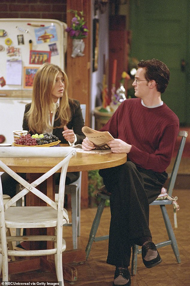 Just as Chandler and Rachel were never lovers, despite both having many other partners, neither were the actors who played them