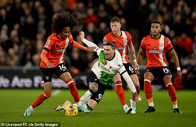 Luton players tried to crowd Nunez whenever the Liverpool striker tried to fall behind