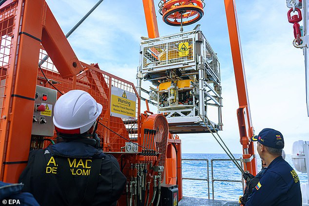 The equipment used to search the remains of the galleon San Jose was submerged nearly 3,000 feet beneath the Colombian Caribbean Sea.  It was managed by naval officials