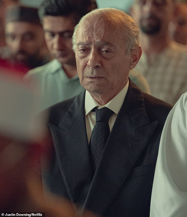 Father: Salim Daw as Mohamed Fayed.  Dodi's father Mohamed Fayed, played by Salim Daw, is seen grieving in some scenes