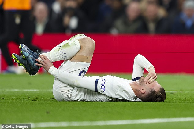 Maddison was one of those who had to leave the field with an injury during the match against Tottenham.  He joined Micky van de Ven on the bench after suffering a hamstring injury.