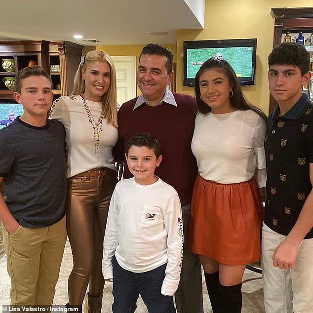 The family will play a central role in “Buddy Valastro's Cake Dynasty,” premiering this month, which focuses on their efforts to expand Carlo's Bakery.