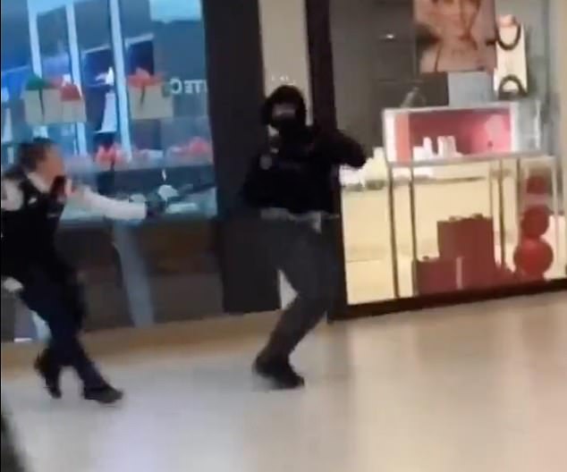 Other robbers managed to escape from the clutches of security personnel at the mall