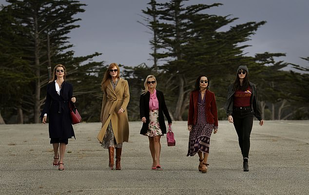 Co-stars and friends: Reese, Laura and Zoë became friends while filming Big Little Lies with Nicole Kidman and Shailene Woodley.  The series ran from 2017-2019