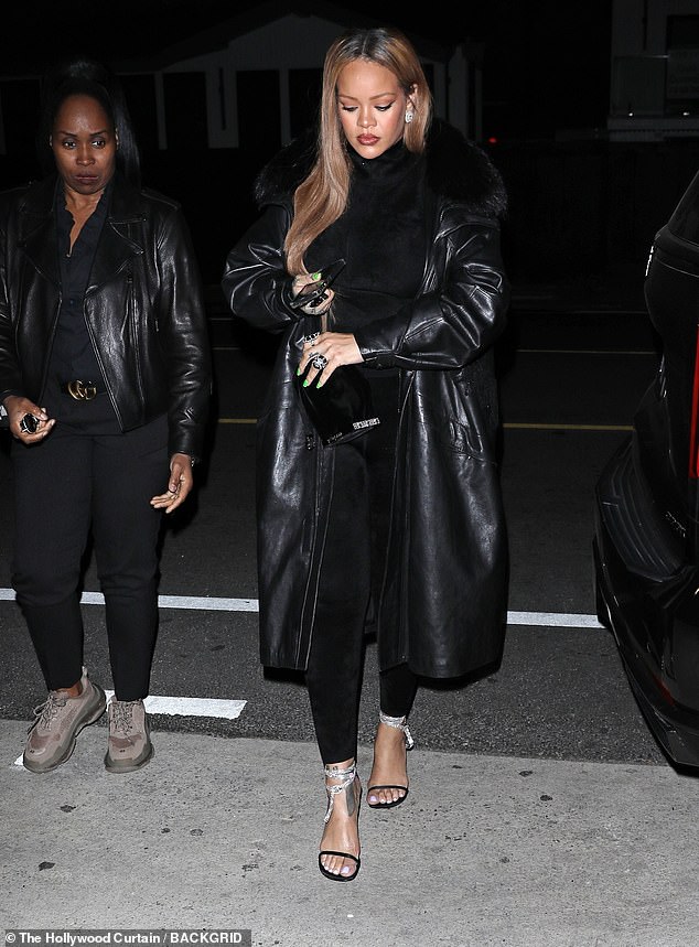 GNO: On Thursday, RiRi was spotted with some friends at the San Vicente Bungalows in West Hollywood