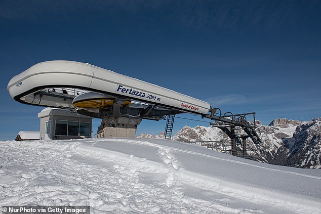 The Fertazza slope in the Civetta ski resort in the Dolomites (stock photo)