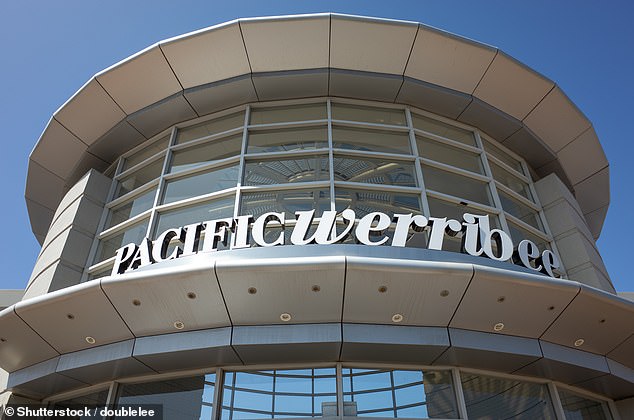 Pacific Werribee customers branded Santa's display 'ridiculous' and 'offensive'