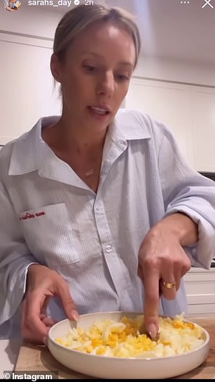 Sarah made light of the situation and then showed her followers how to make 'racist eggs' in a cooking tutorial