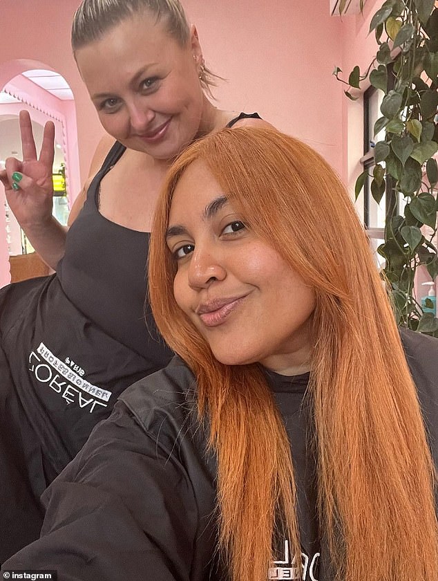 Before arriving, singer Jessica Mauboy showed off her new hair color on Instagram as she prepared for the event