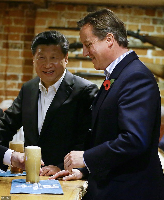 David Cameron and Xi Jinping share a drink at The Plow in Cadsden, also known as 'The Pub of Prime Ministers' - located near Checkers