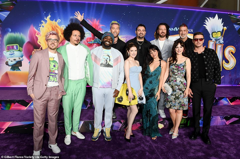 Jukebox musical comedy: The What Am I Eating producer-host also made sure to pose with her 10 castmates – including the entire boy band NSYNC – while on the purple carpet