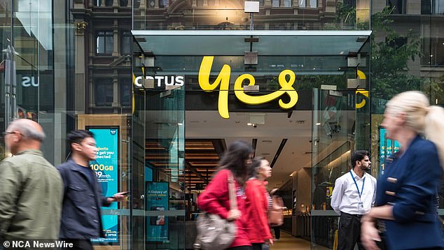 Last Wednesday's 12-hour outage affected Optus' entire telephone and internet network and prevented some calls to emergency numbers